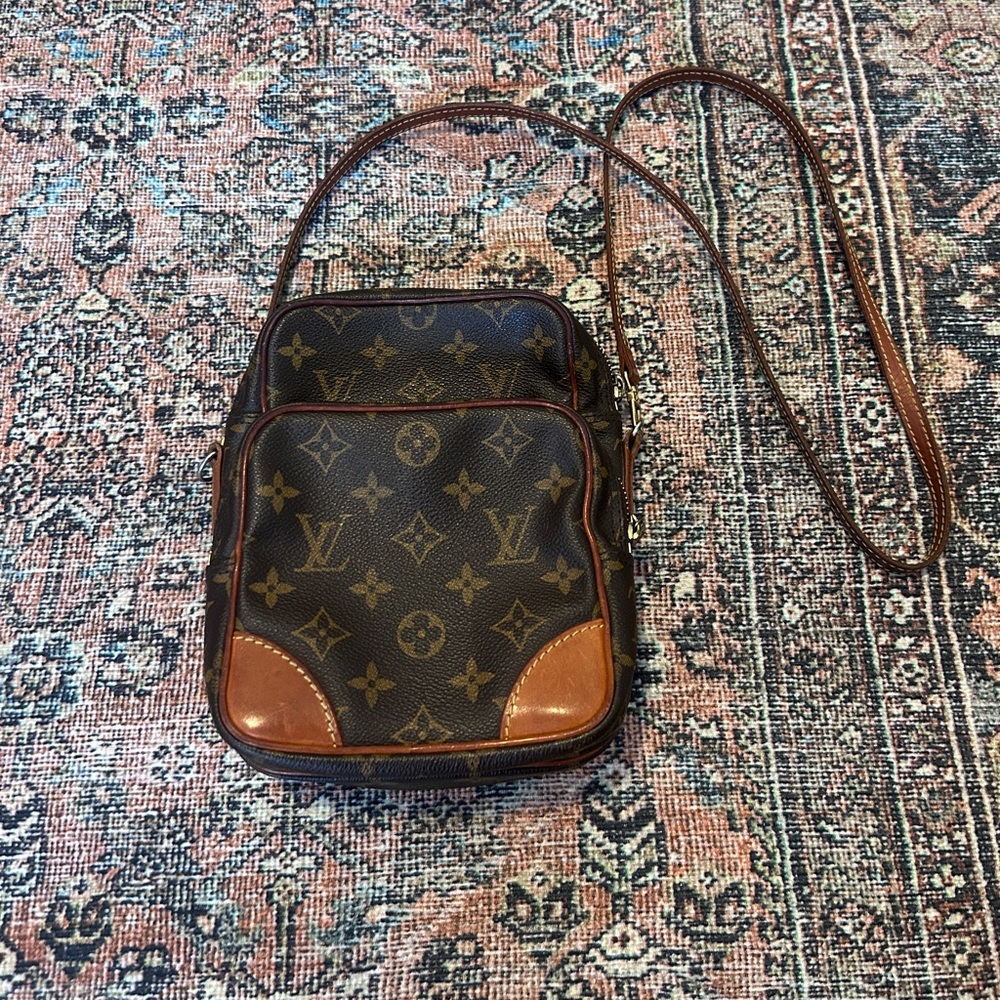 Louis Vuitton Danube Monogram Vintage Crossbody Bag Authentic Made in France